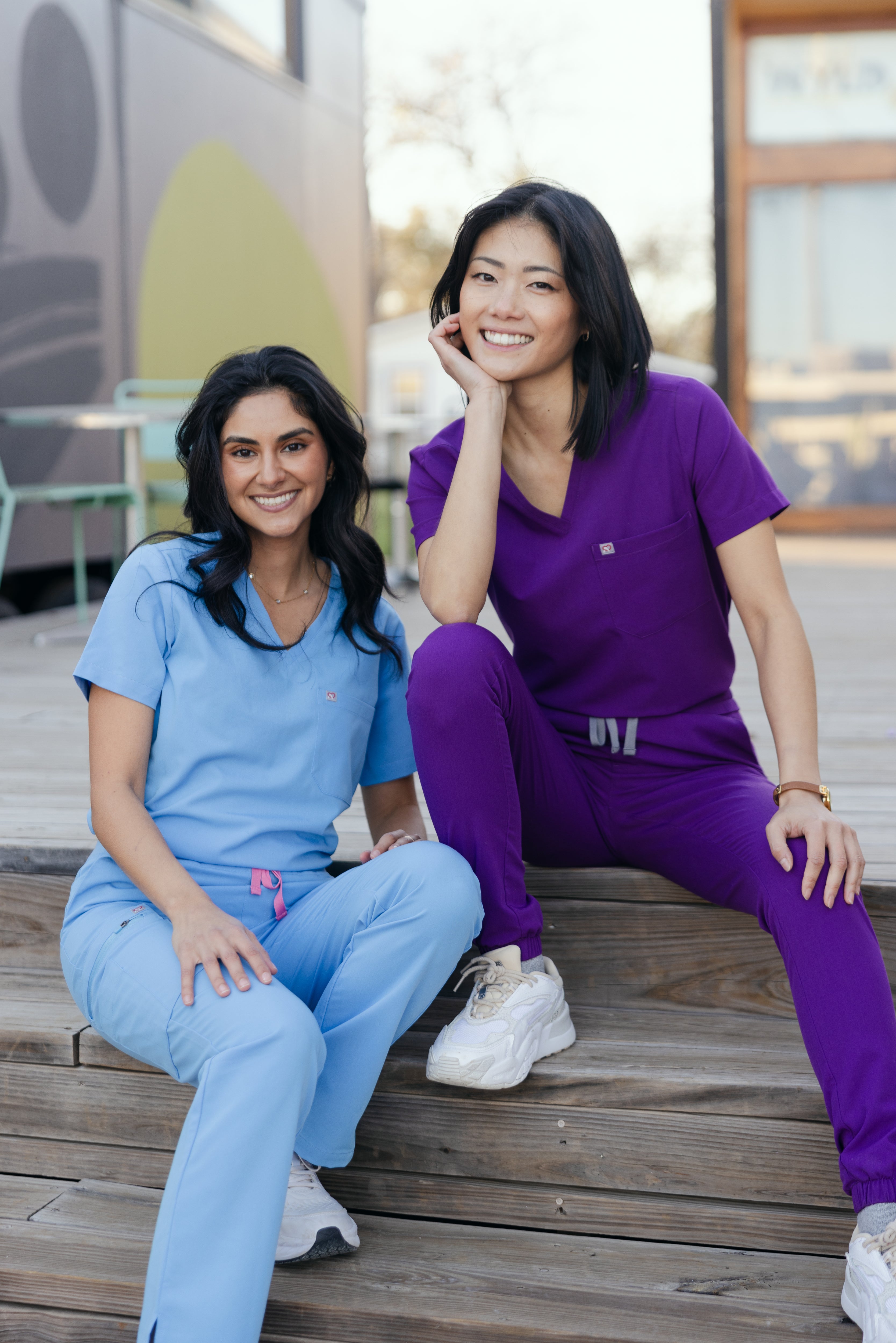 Scrub Example How to Wear Scrubs | Complete Guide for Healthcare Professionals ...