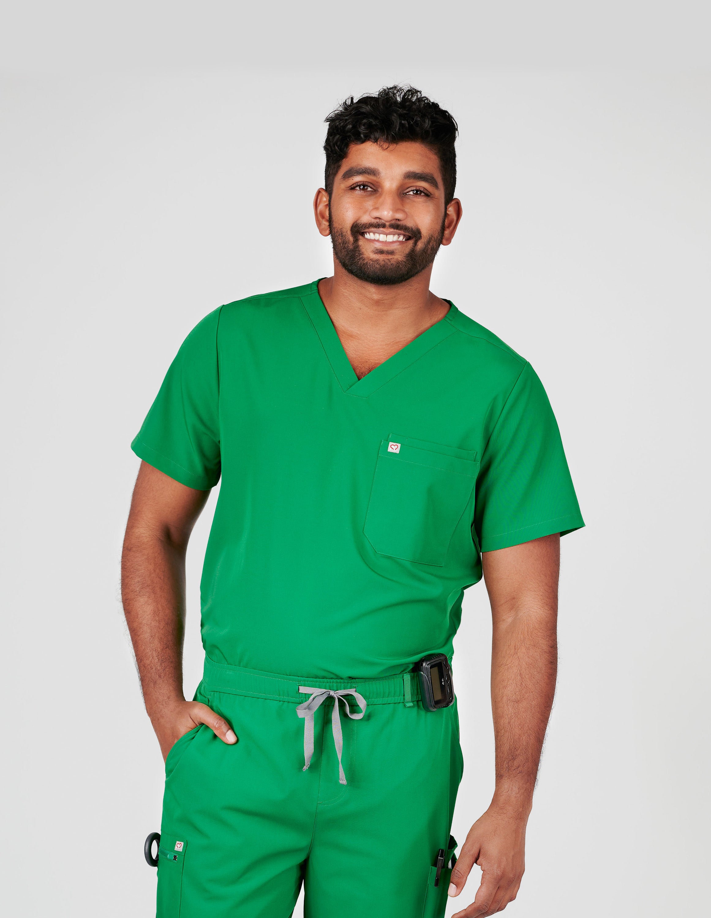 Paris Three Pocket Mens Hunter Green Scrub Top Create Amor 1528