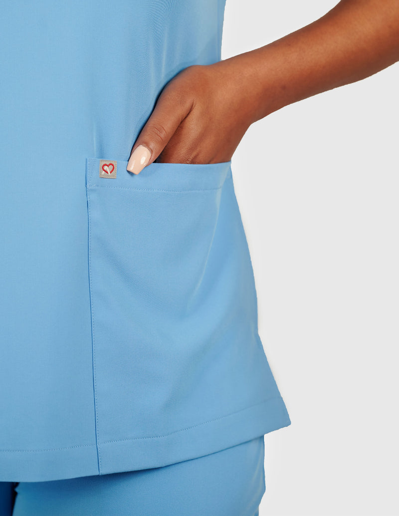 Iris Five-Pocket Women's Ceil Blue Scrub Top